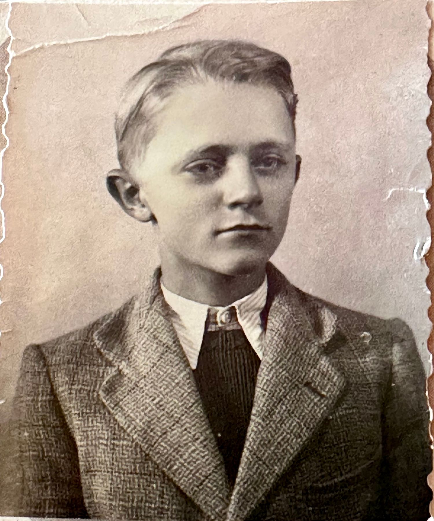 Obituary of Otto Frank Hektor