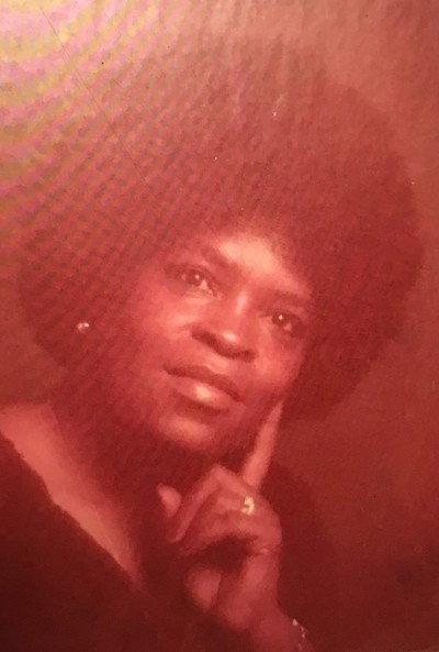 Obituary of Mrs. Annie Mae Henderson