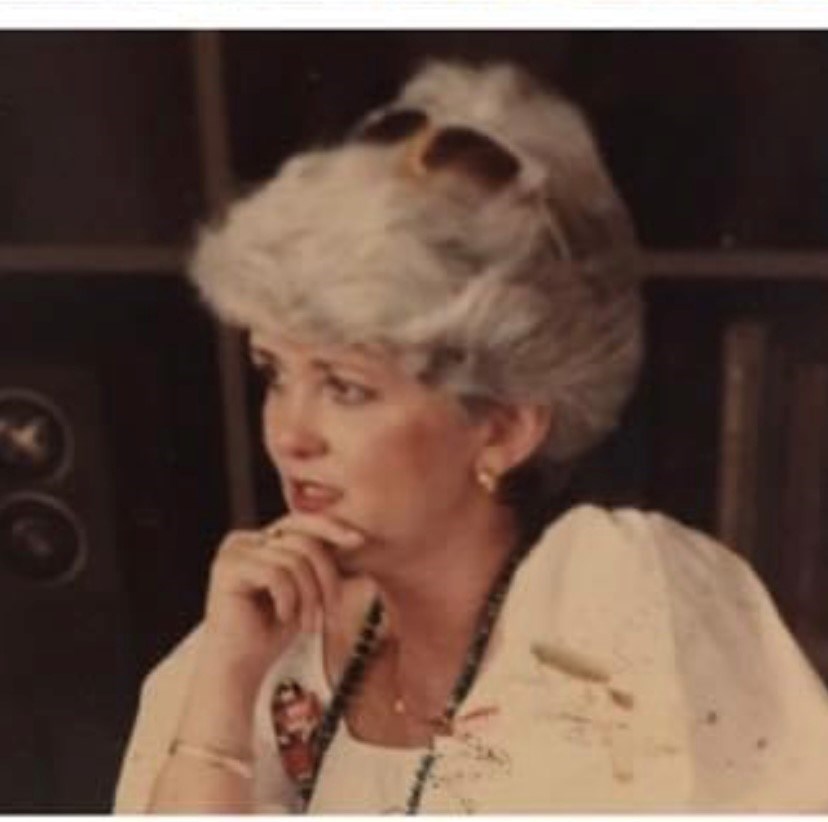 Obituary of Nancy Froelich Lewis