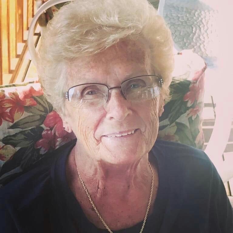 Obituary of Barbara "Bobbie" Bessie Holsey