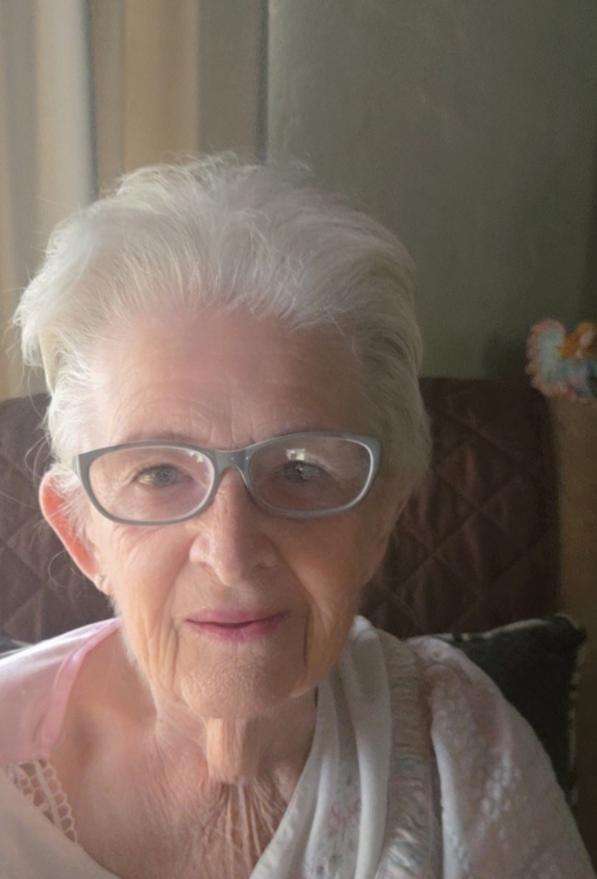 Obituary of Suzanne Clark
