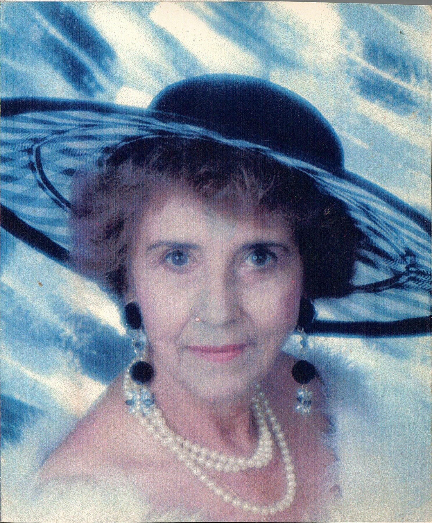 Avis de décès de Idia M. Llambes