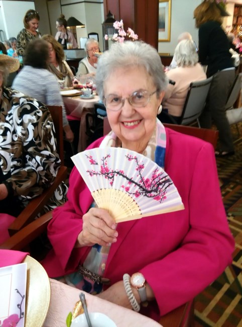 Obituary of Lorraine Grunert