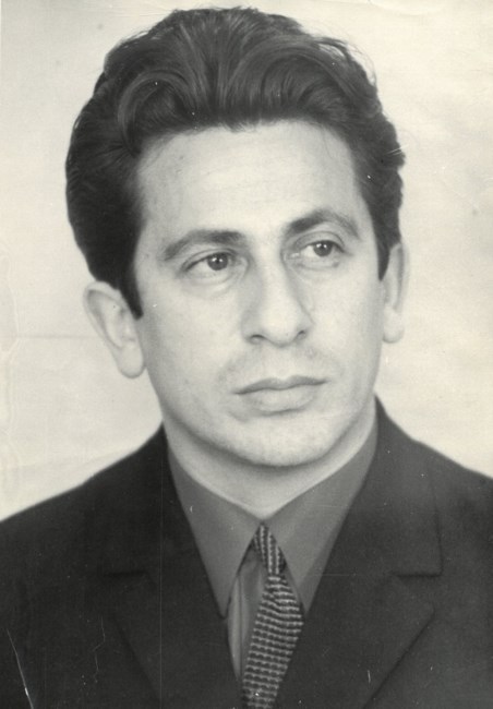 Obituary of Zinoviy Tinovskiy