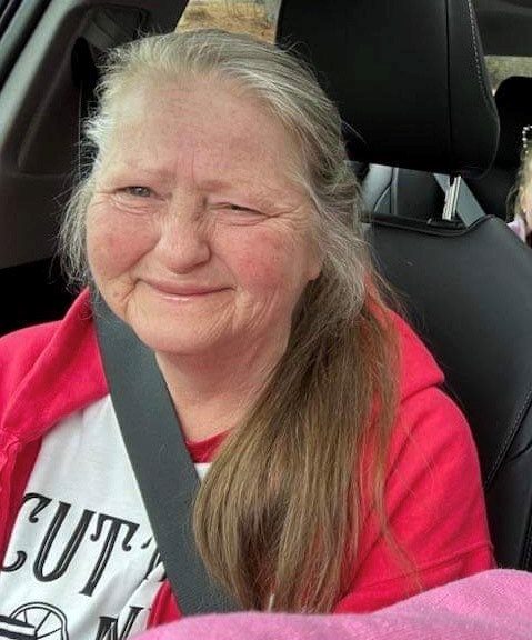 Obituario de Patricia B Hutchins