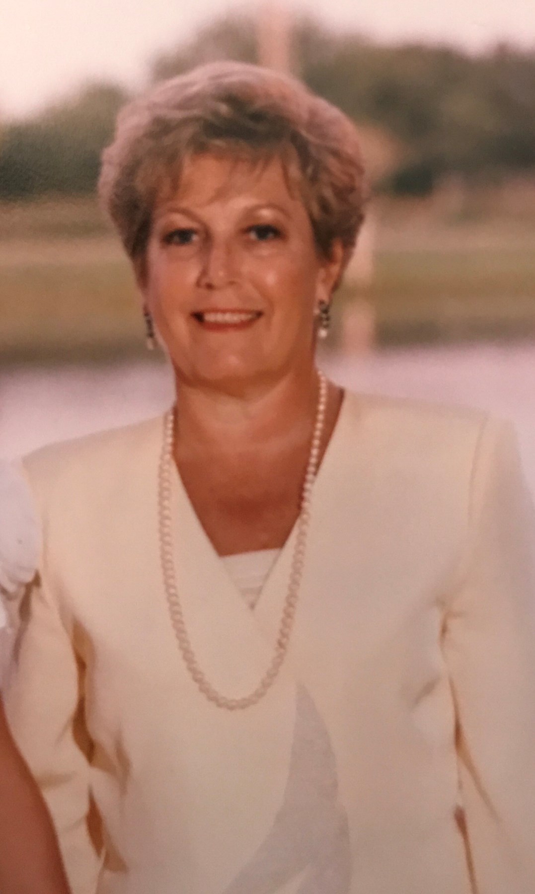 Obituary of Maria Luisa de la Morena D'Olhaberriague