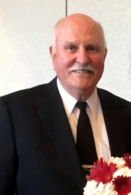 Obituary of Wayne L Keneipp