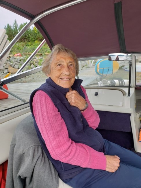Obituary of Eleanor Elsie MacGillivray