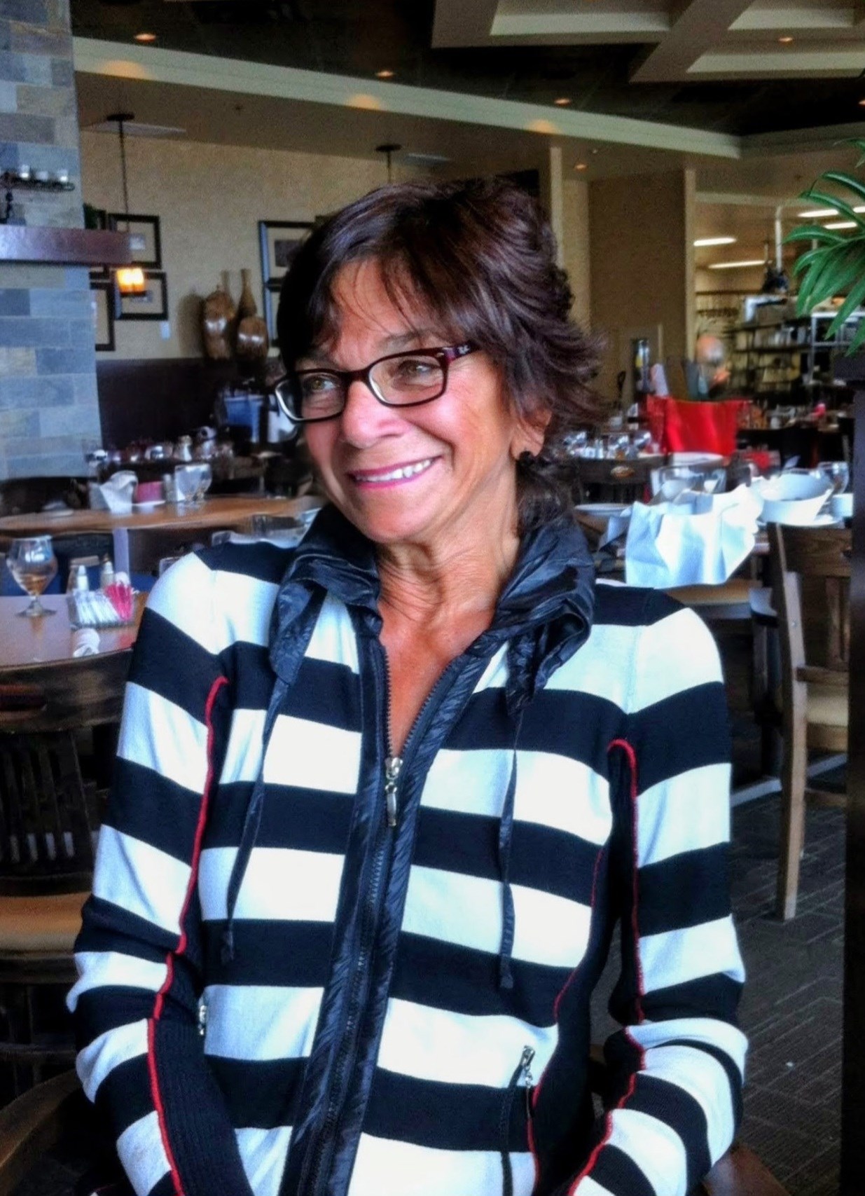 Obituary of Donna Jean Macneill