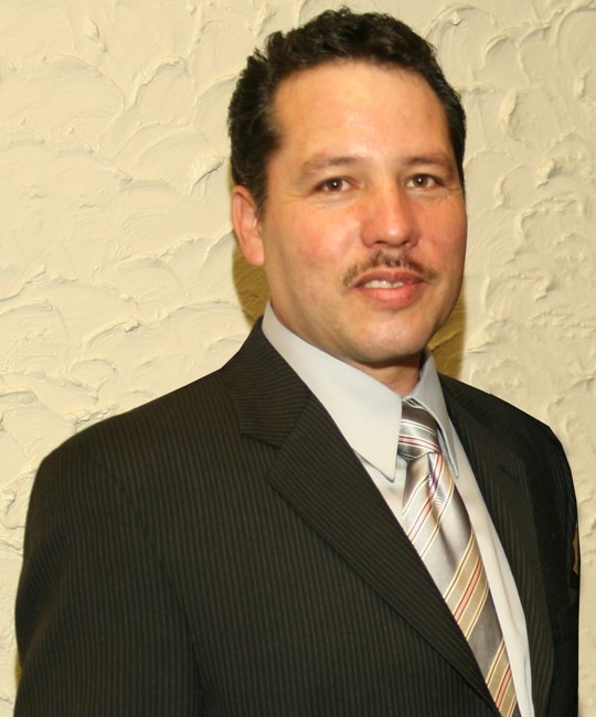 Obituary of Arturo Leon