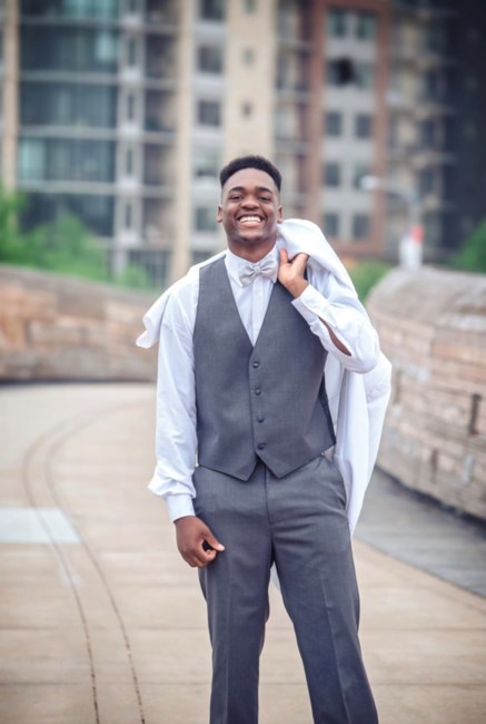 Avis de décès de Brandon Christopher Crawford-Adams