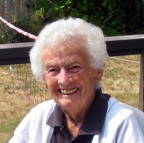 Obituary of Eleanor Mary Knox