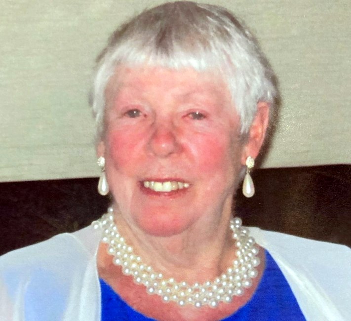 Obituario de Carol R. Lund