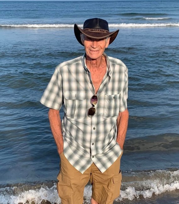 Obituary of Leo Joseph MacRoberts