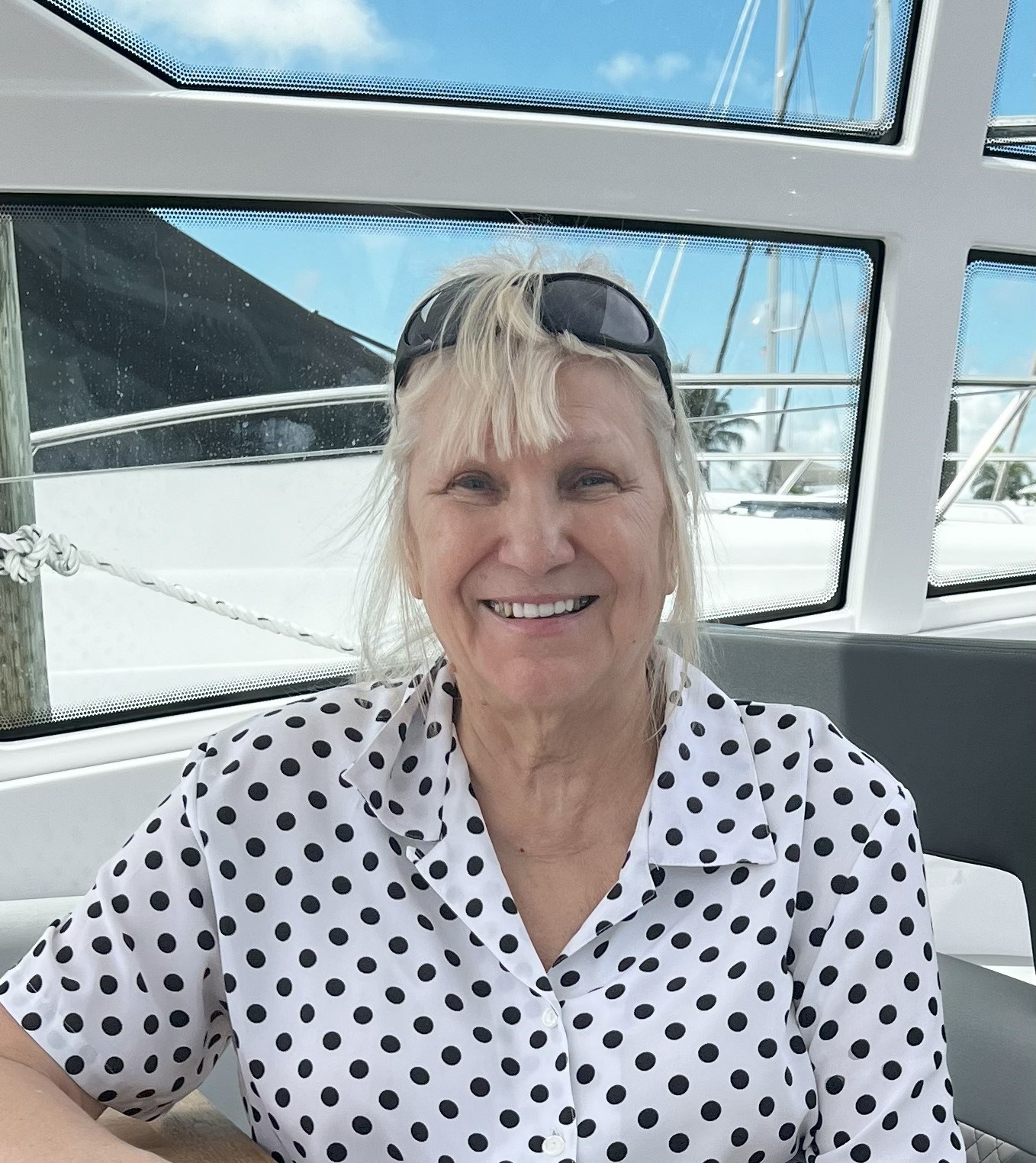 Obituary of Larisa Ivanovna Barringo