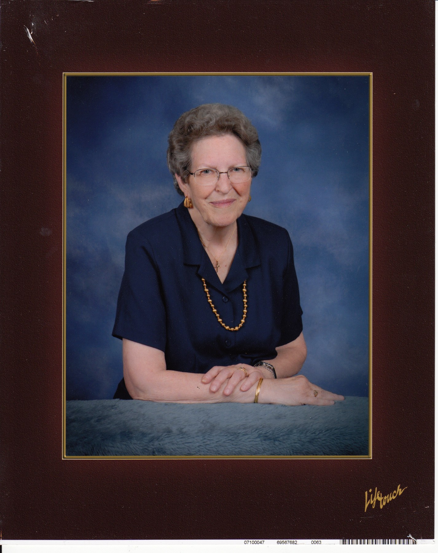 Obituary of Dorris D Ahrens