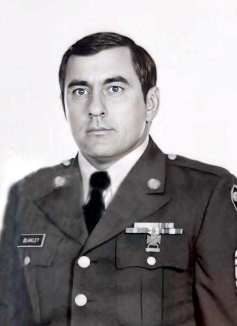 Obituary of Fred "Buck" Blakley