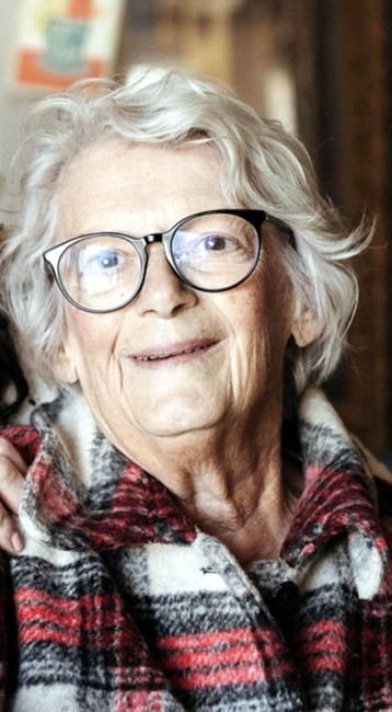 Obituary of Mary Joann Lawrence