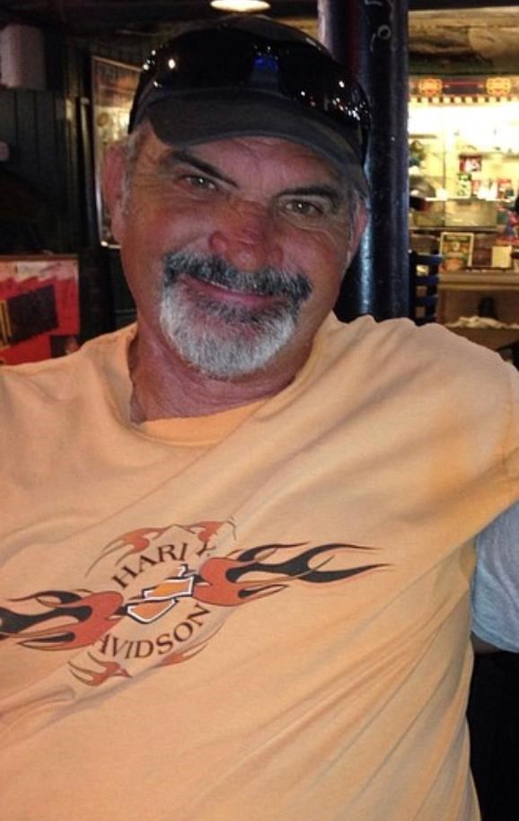 Obituario de David Robert Moss