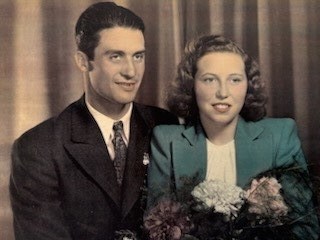 Avis de décès de Bertha M.   Carter              (nee Calcutt)