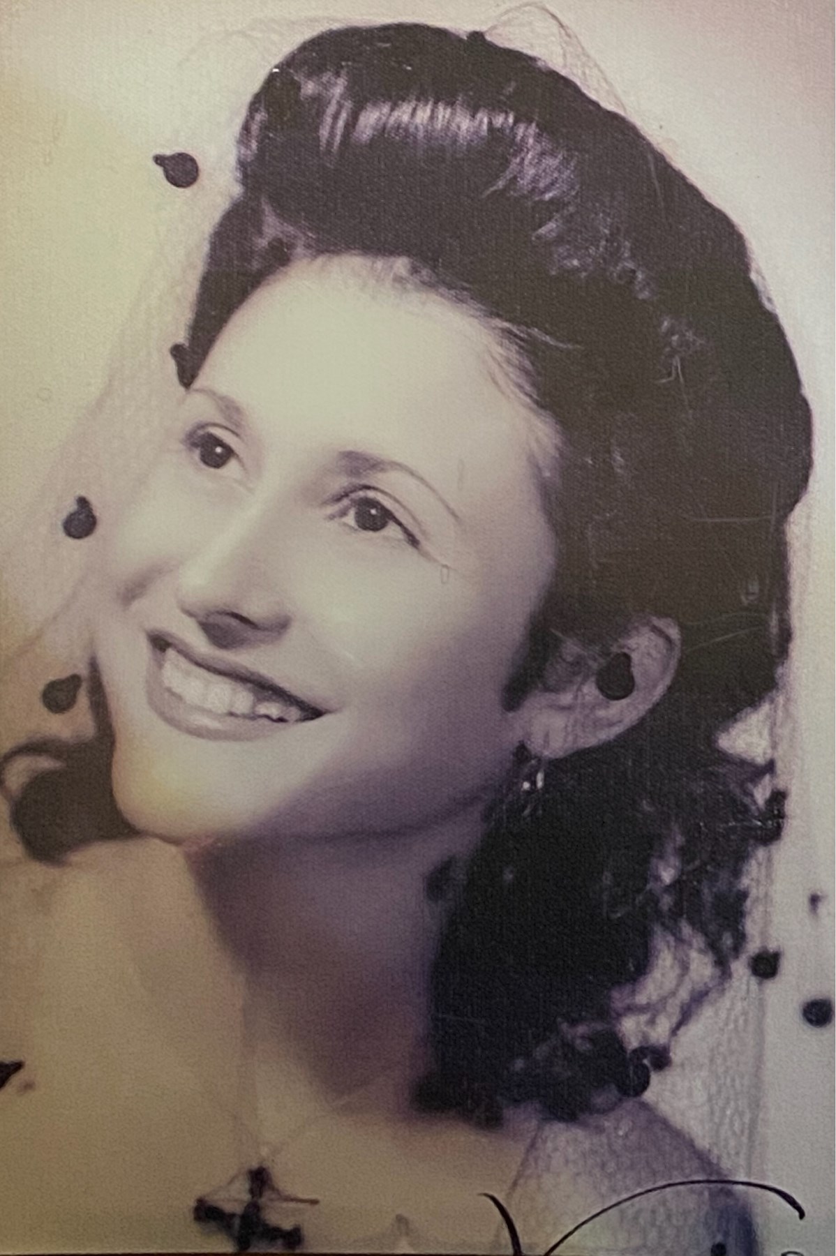 Obituary of Mercedes Martinez