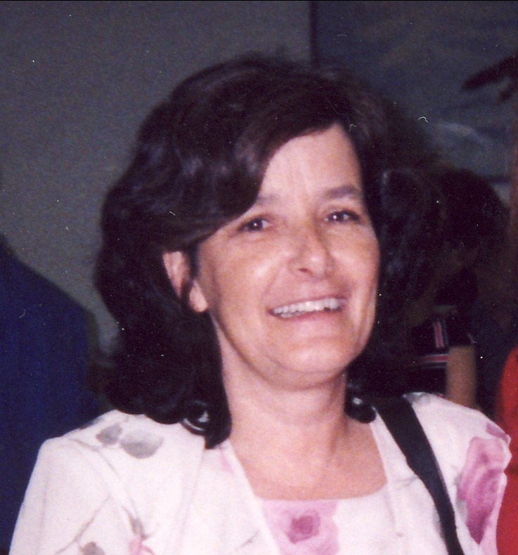 Julie Blanchard's Instagram, Twitter & Facebook on IDCrawl