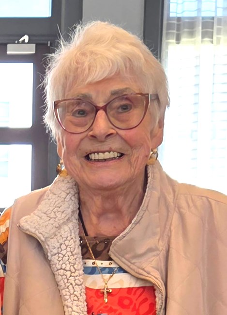 Obituary of Arlene "Mimi" Adams