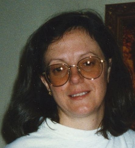 Obituario de Joan E. Bohn