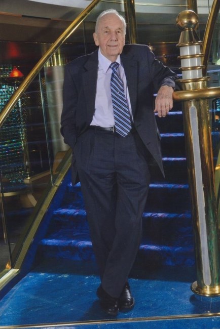 Obituary of Dr. Paul Watkin Roberts O.M., M.D., C.C.F.P., F.C.F.P.