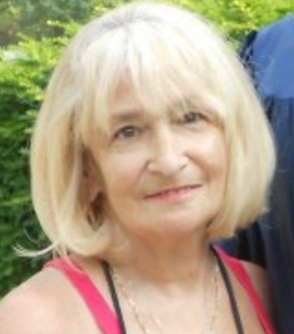 Obituary of Elaina Gold