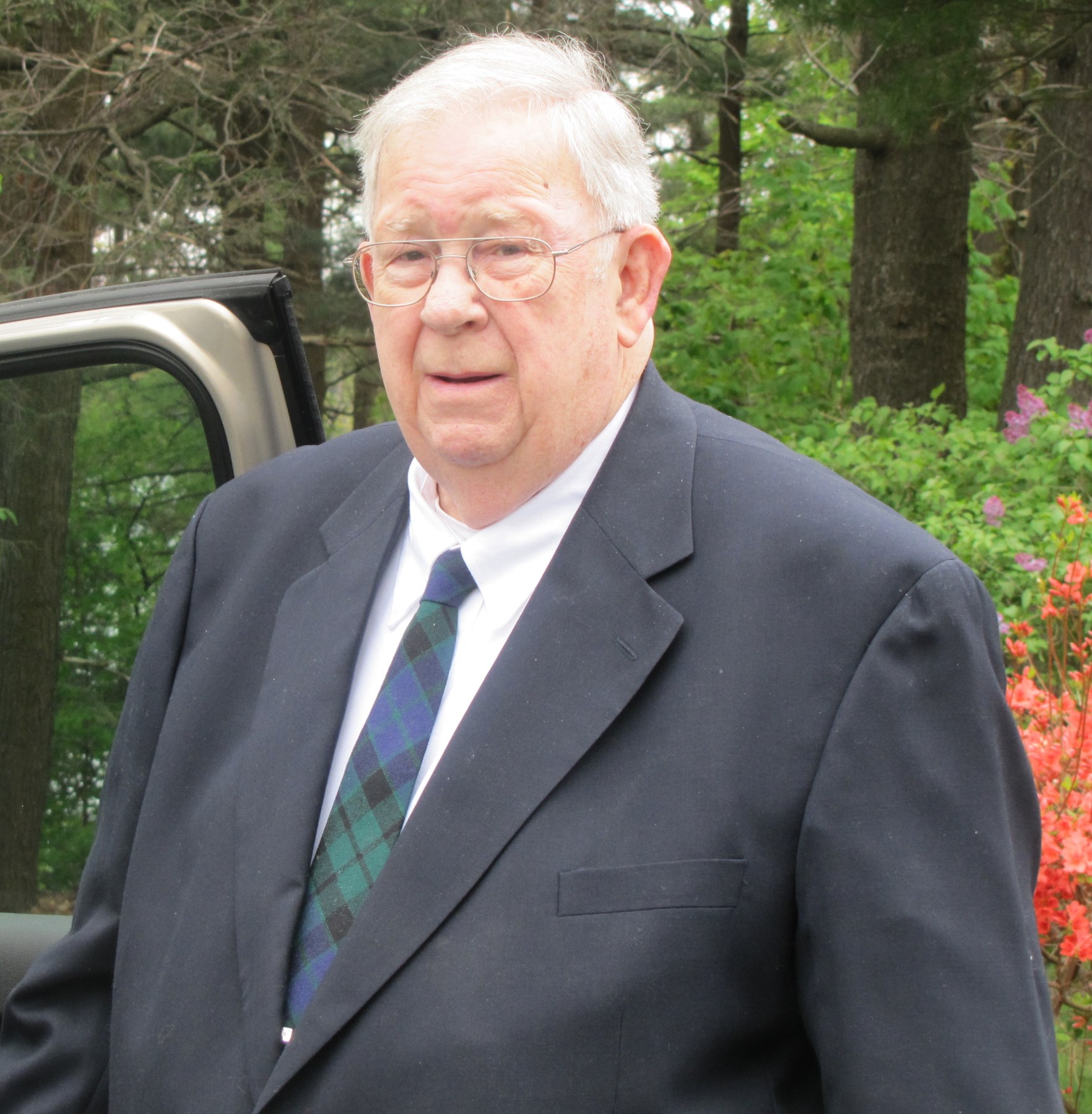 Obituario de Peter D. Mackay
