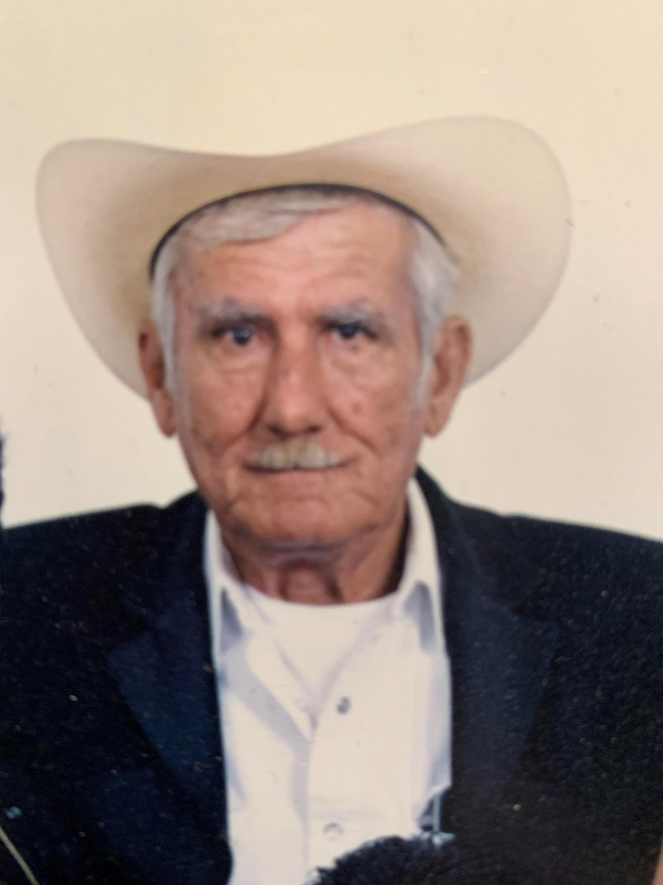 Obituario de Ramiro L. Leal