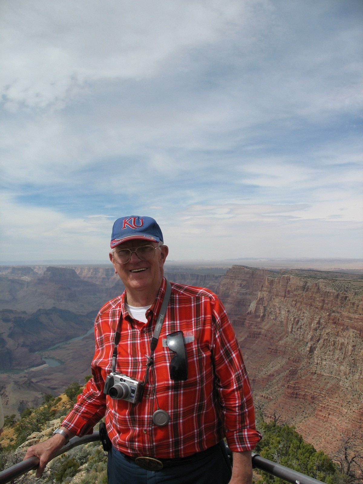 Obituary of Robert "Bob" Heinschel