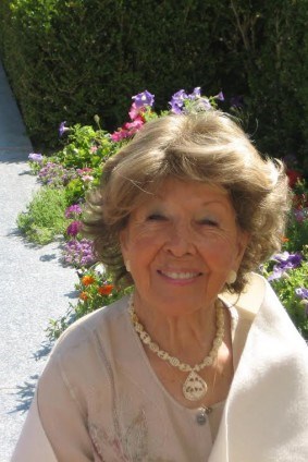 Obituary of Faye Petersen Royer