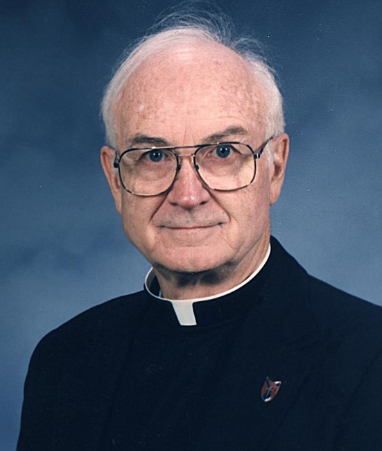 Obituario de Fr. Martin J. Whealen S.J.