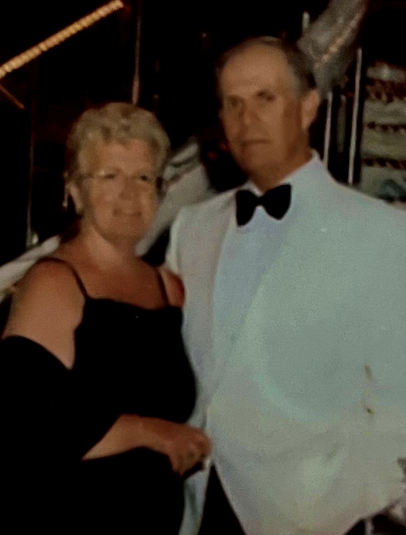 Obituary of Noreen Valerie Cook