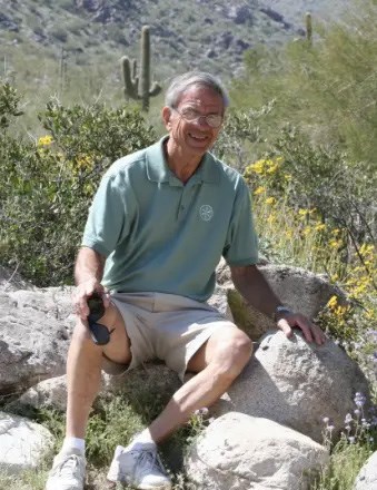 Avis de décès de Dr. Allan Belmont