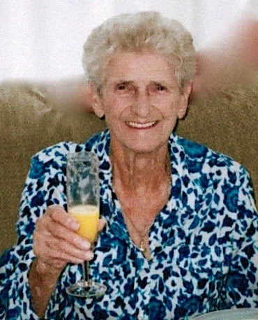 Obituary of Patricia Frances Robertson Archibald (Newberry)