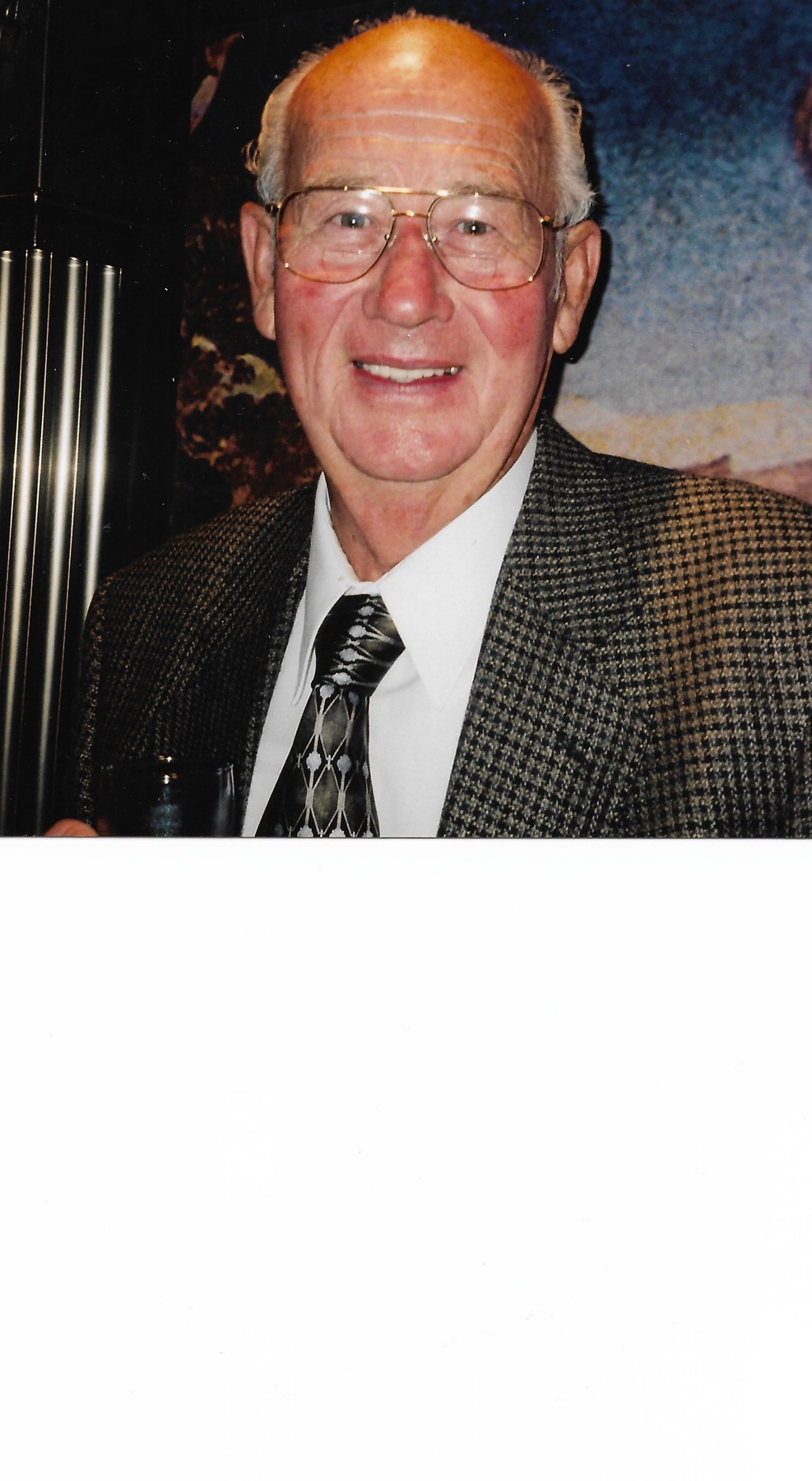 Obituary of Edward Raymond Helmuth