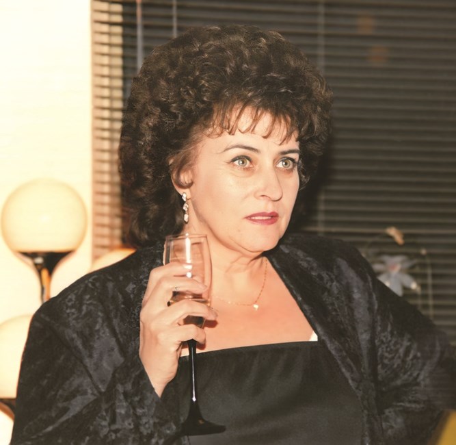 Obituary of Marie Antoinette Devincenzi