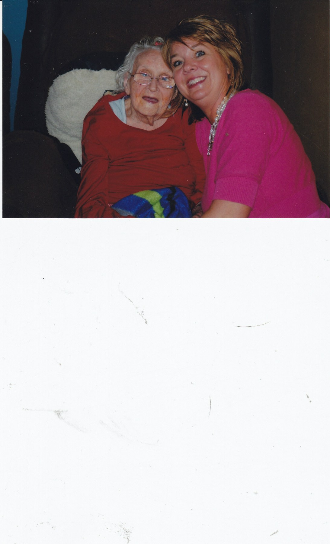 Obituary of Evelyn W. Leach