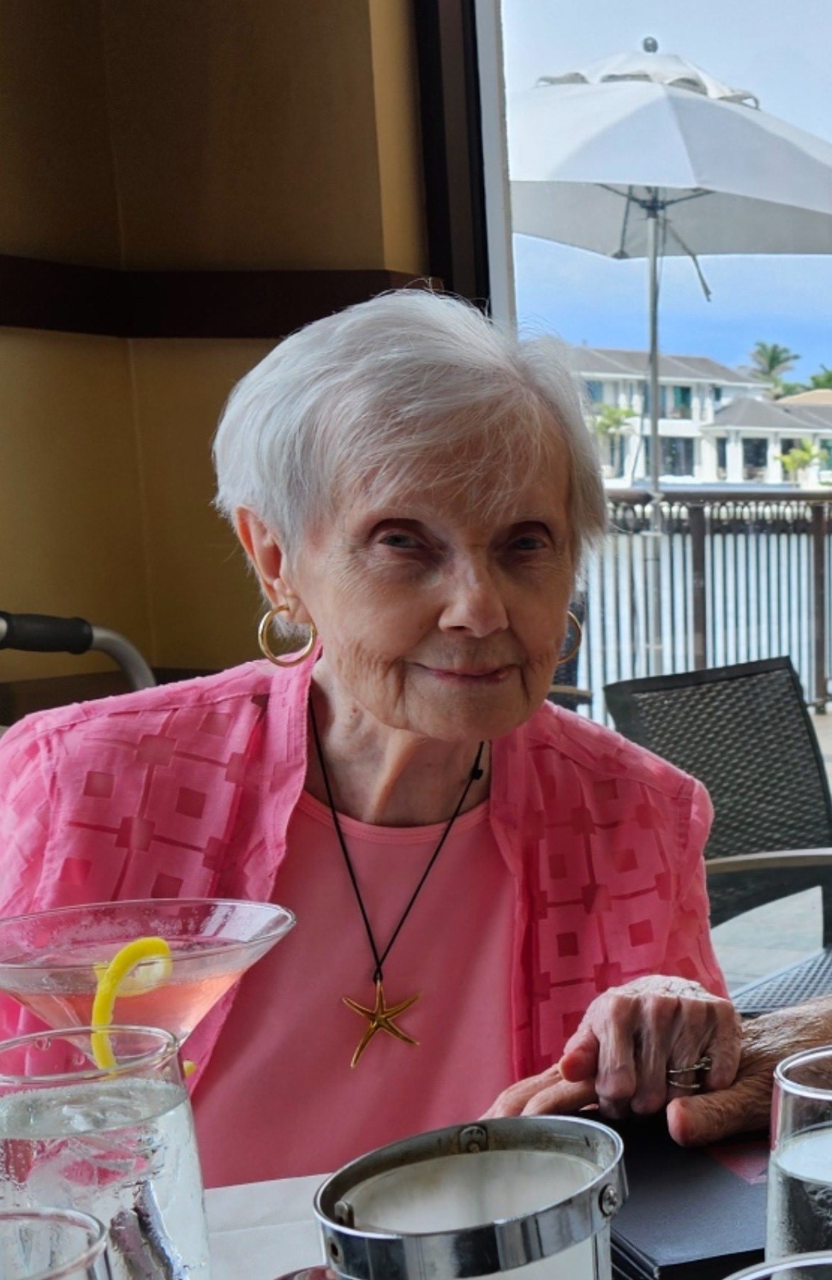 Obituario de Mary Elizabeth Mullin