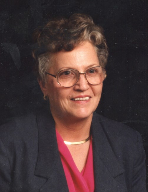 Obituary of Geraldine Hallmark Lee