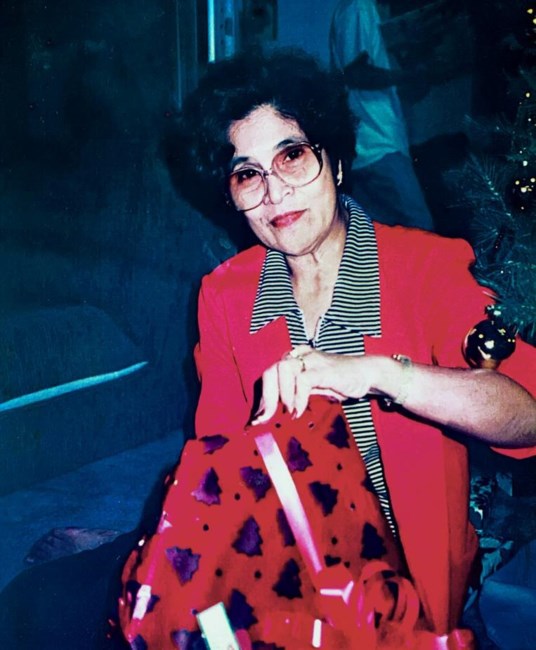 Obituary of Rosita Serrano Lee