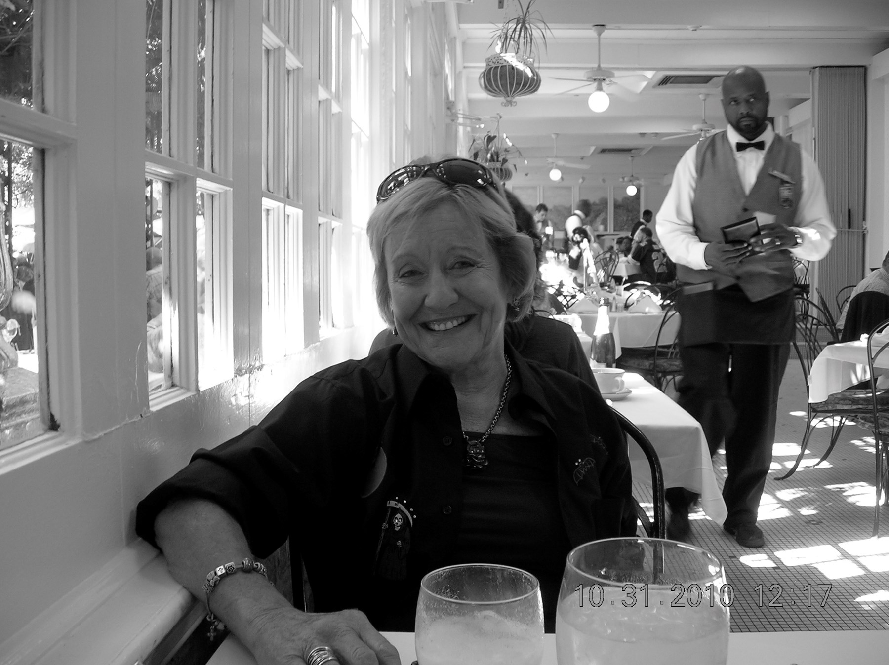 Obituary of Sandra Settegast Thompson Mewhinney