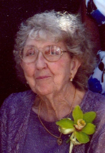Obituario de Helen Louise Miller