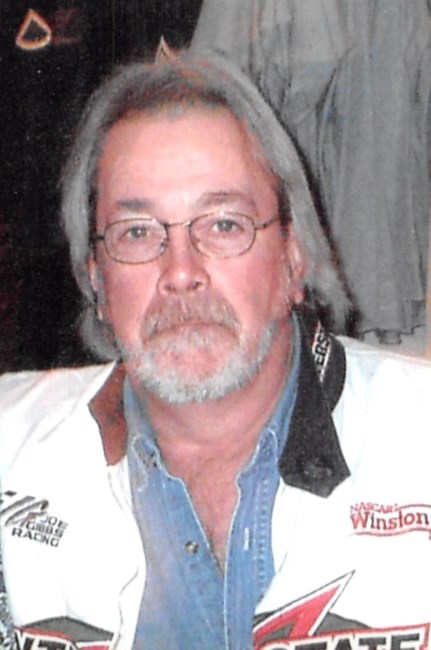 Obituary of Larry Wess Stamper