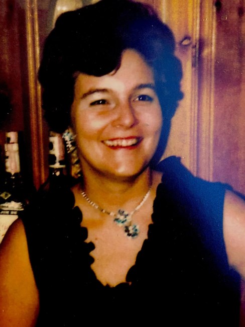 Obituary of Gloria Patricia Holland