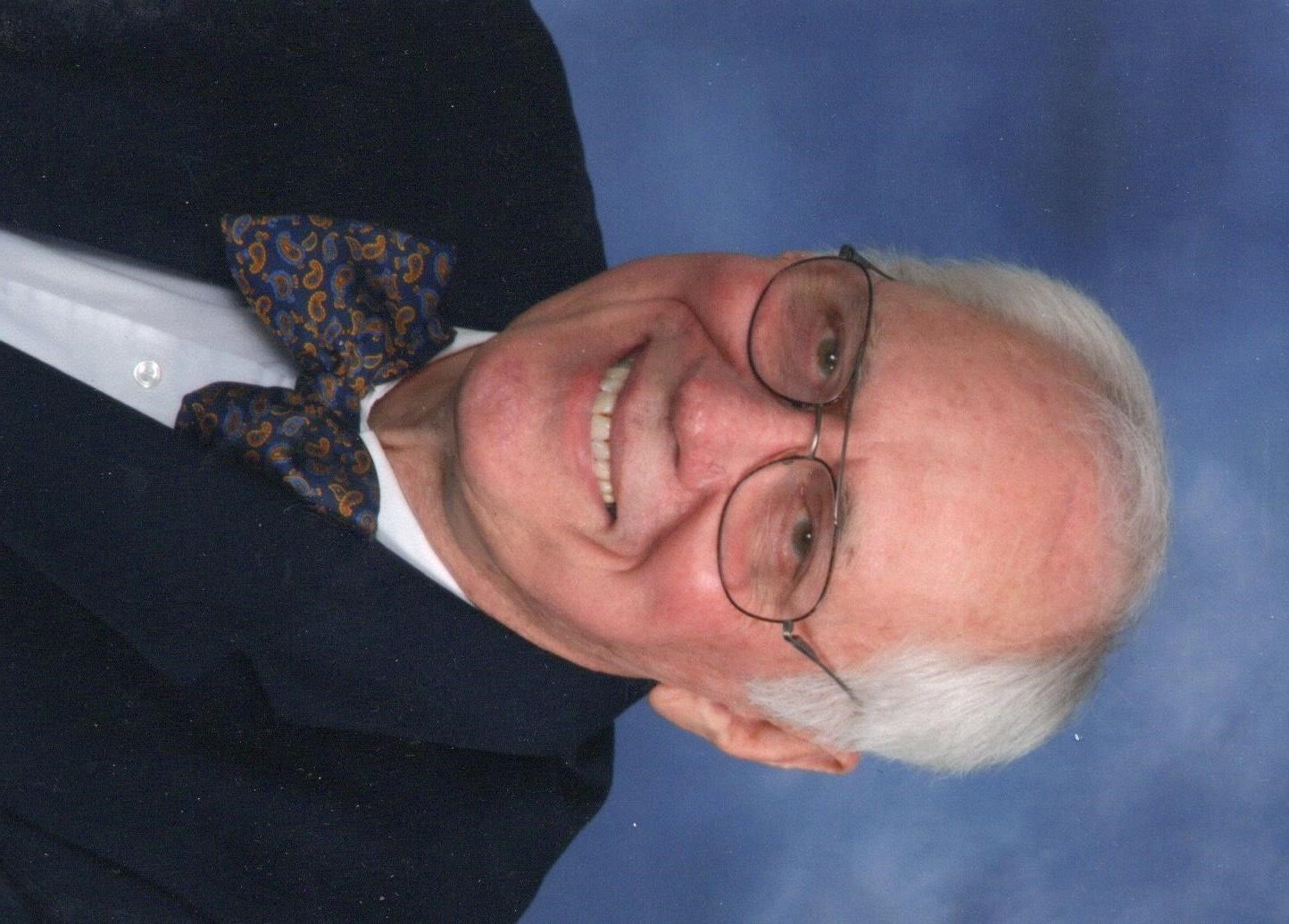 Obituary of Henry Walton Moore Jr.