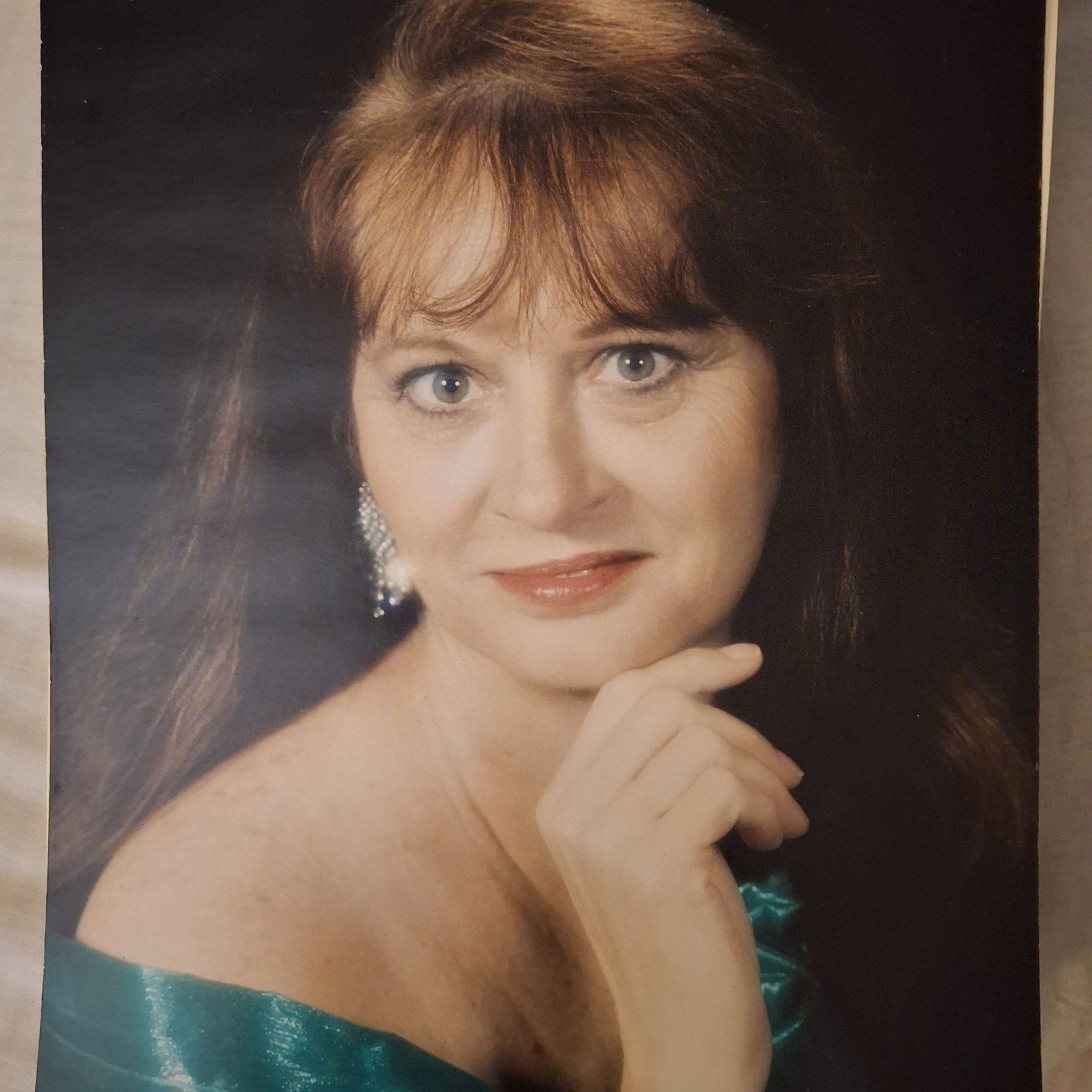 Obituary of Theresia Gladys Aulbach